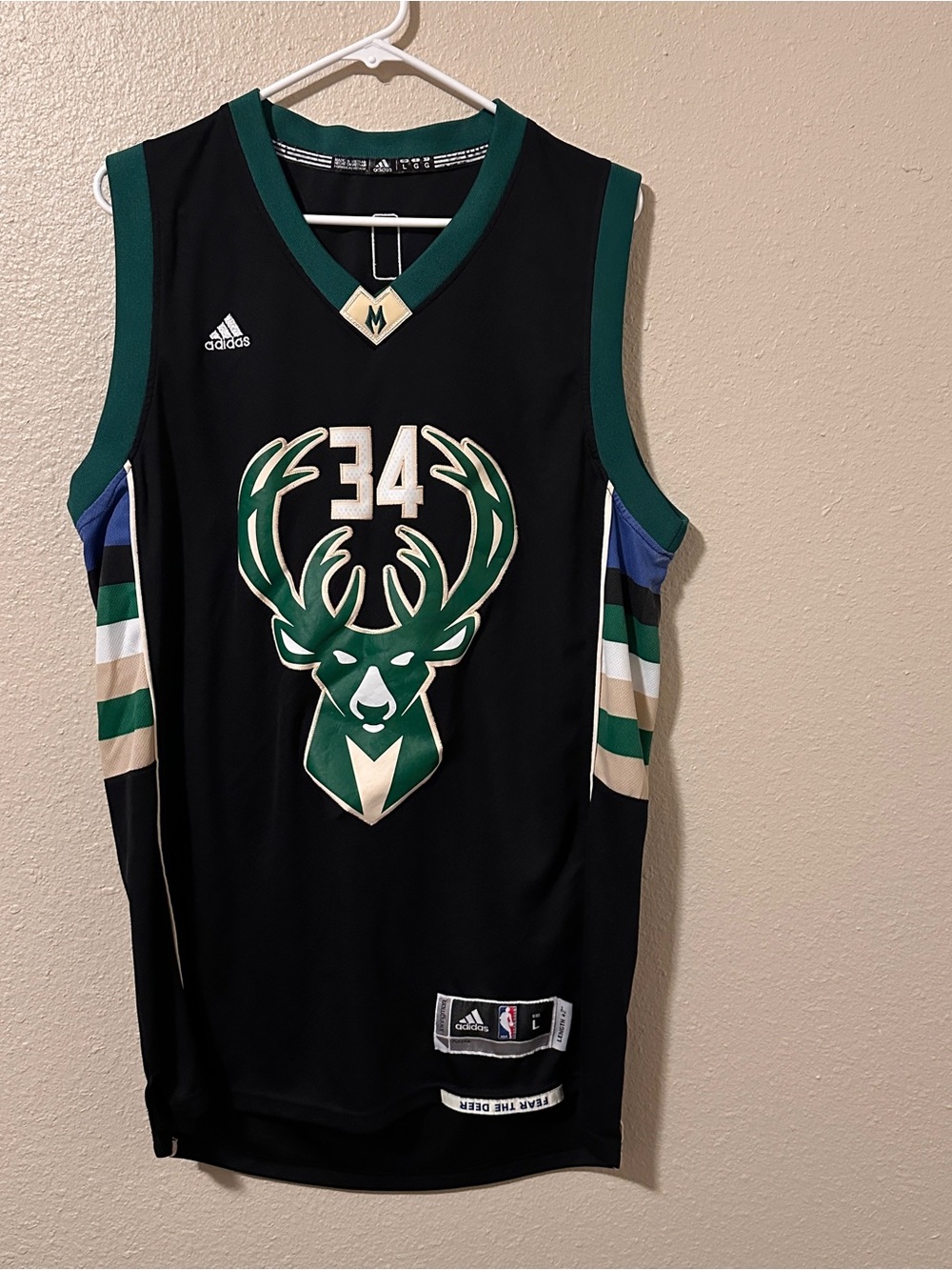 Adidas Milwaukee Bucks Giannis Antetokounmpo #34 Swingman Jersey Black Sz L